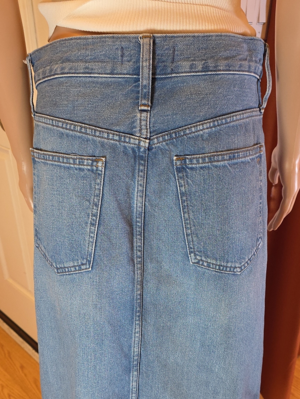 Madewell The Rilee Denim Mini Skirt, Enmore Wash Sz 27 EUC - Picture 14 of 15